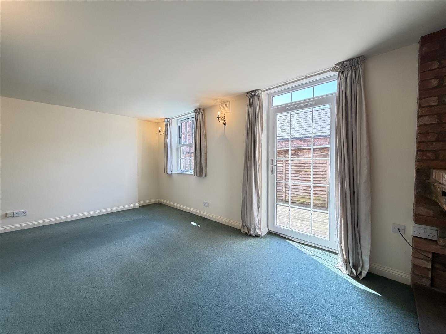 The Stables, Crompton Street, Warwick 7